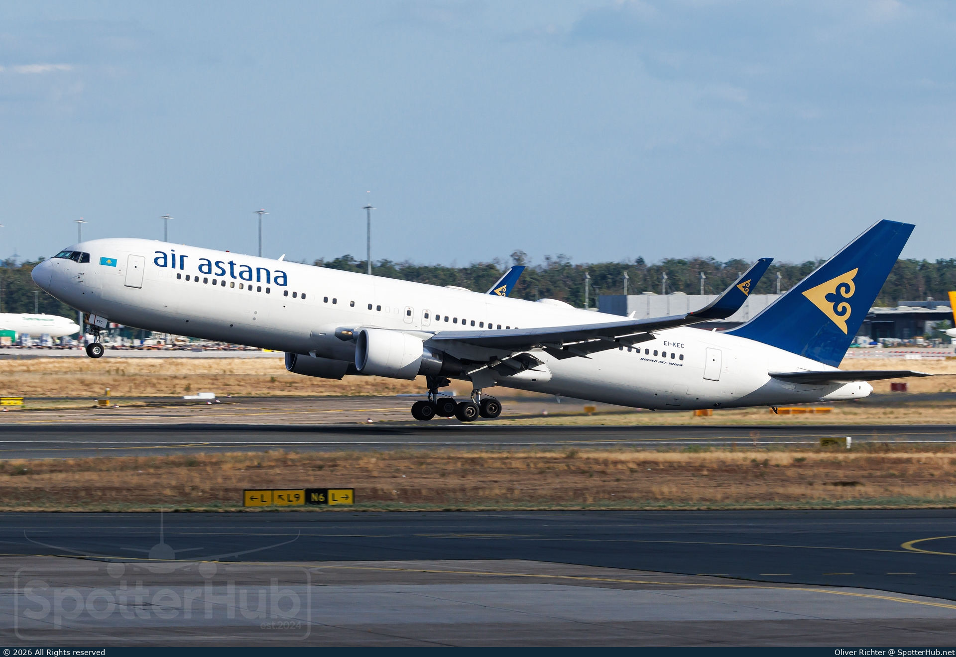 Photo of EI-KEC - Boeing 767-3KY(ER) operated by Air Astana