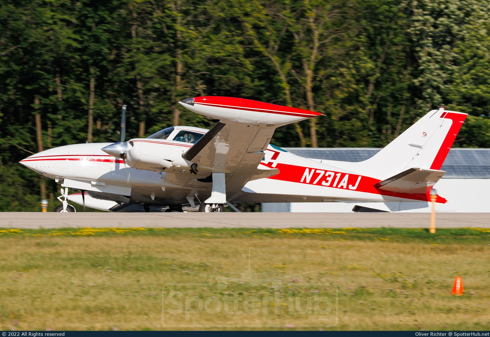 Photo of N731AJ - Cessna T310R operated by Private