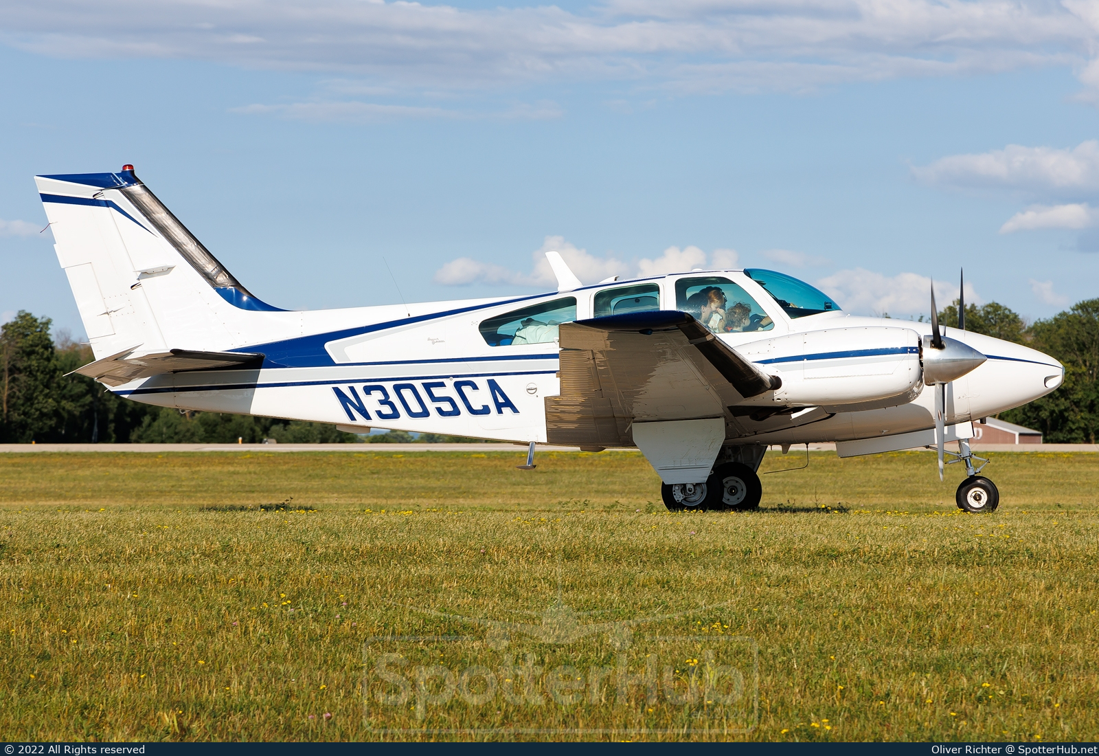 Photo of N305CA - Beechcraft 95-B55 Baron operated by Private