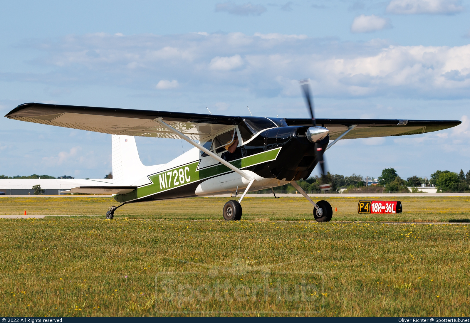Photo of N1728C - Cessna 180 Skywagon operated by Private