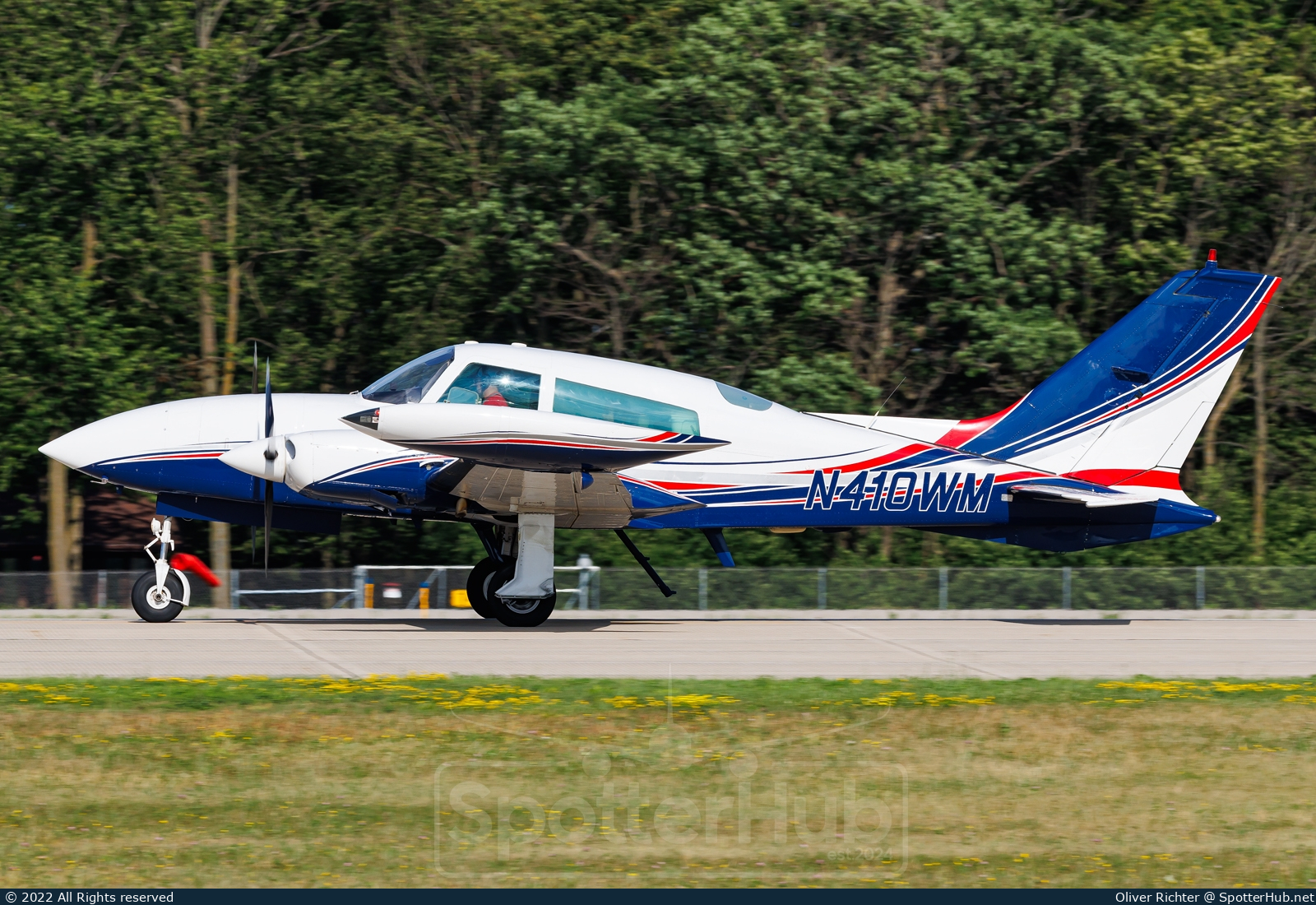 Photo of N410WM - Cessna T310R operated by Private