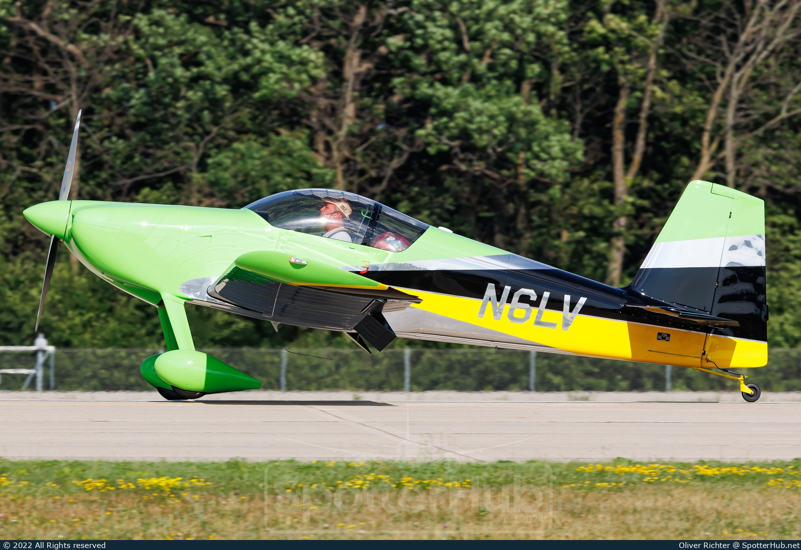 Photo of N6LV - Vans RV-6 operated by Private