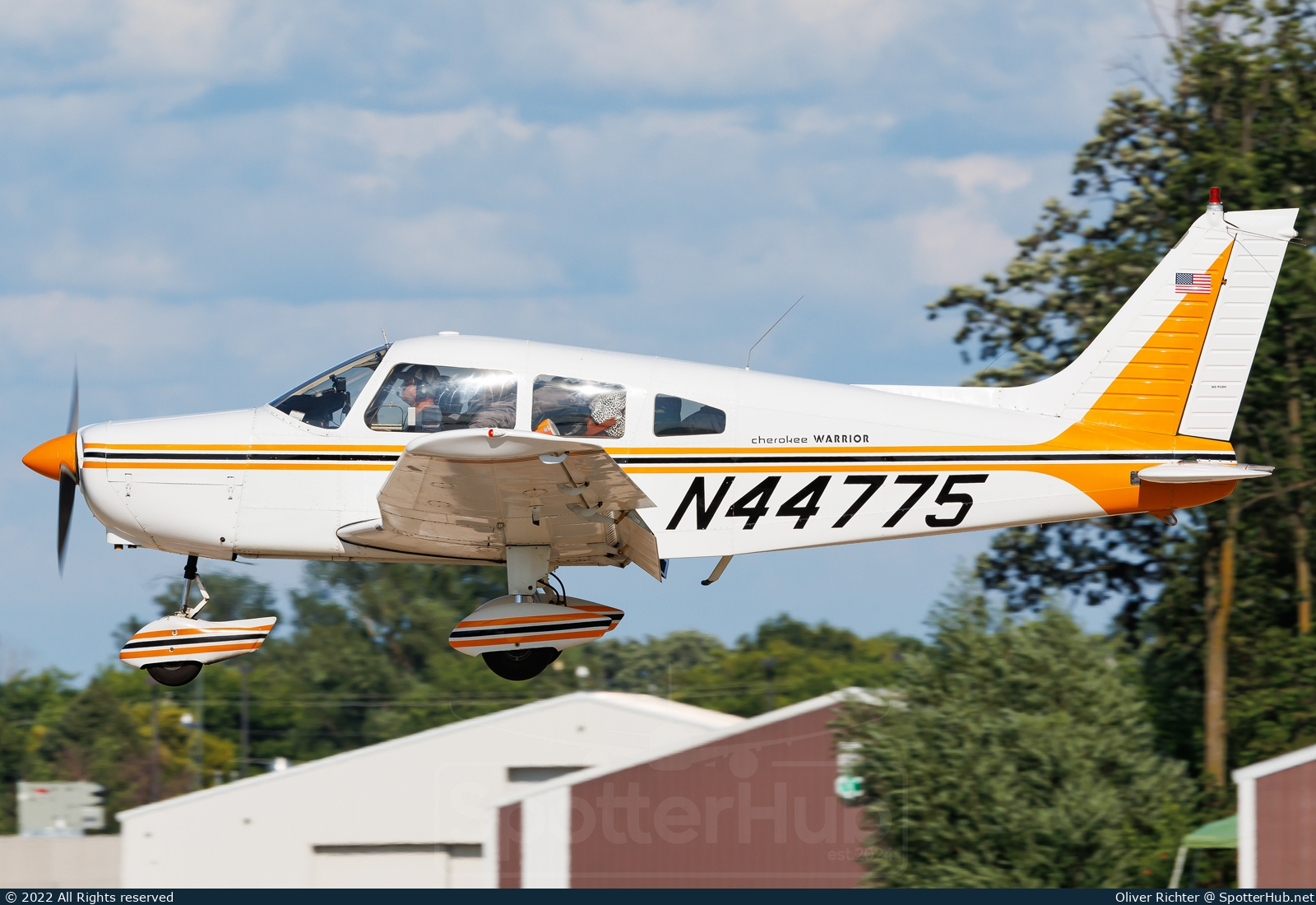 Photo of N44775 - Piper PA-28-151 Cherokee Warrior operated by Private