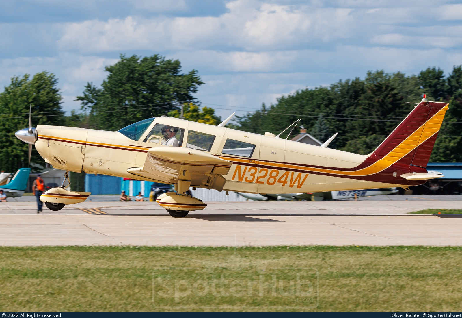 Photo of N3284W - Piper PA-32-260 Cherokee Six operated by Private