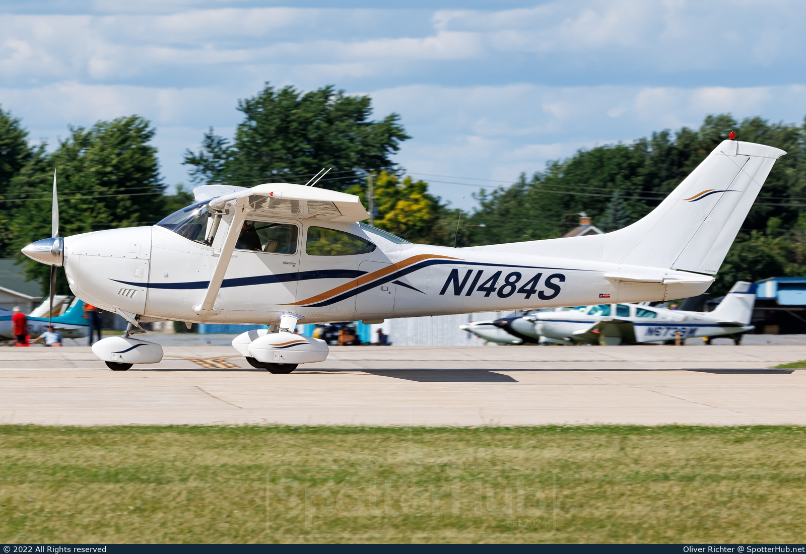 Photo of N1484S - Cessna 182P Skylane operated by Private