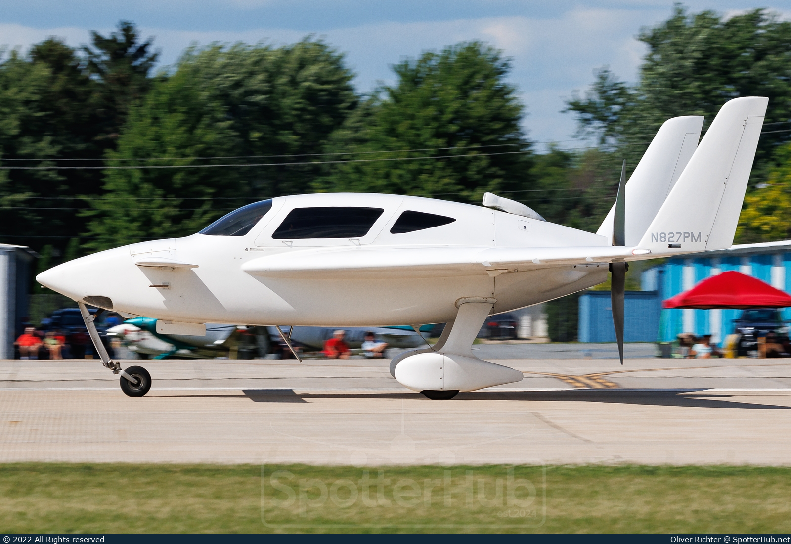 Photo of N827PM - Velocity SE-RG operated by Private