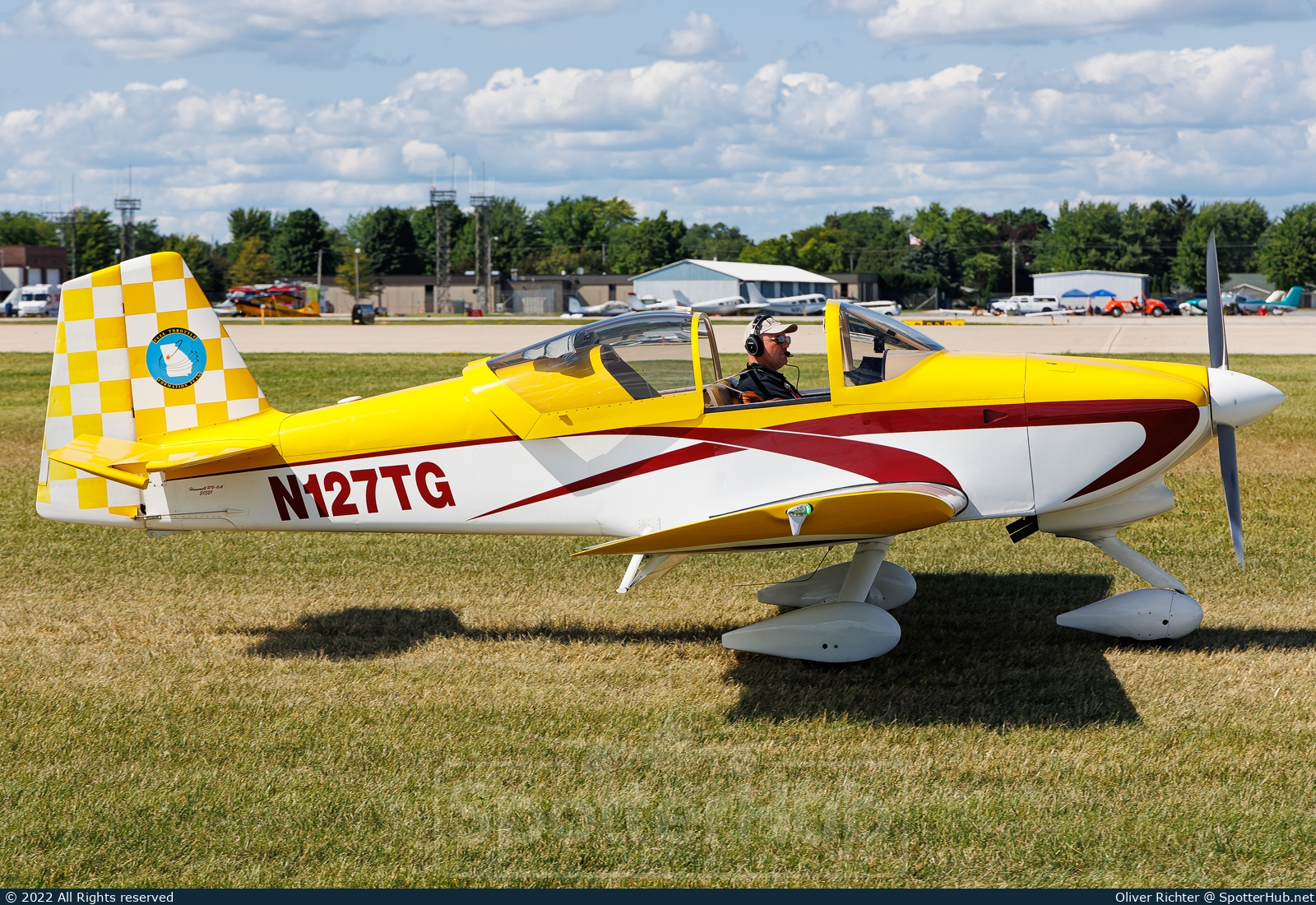 Photo of N127TG - Vans RV-6A operated by Full Throttle Formation Team