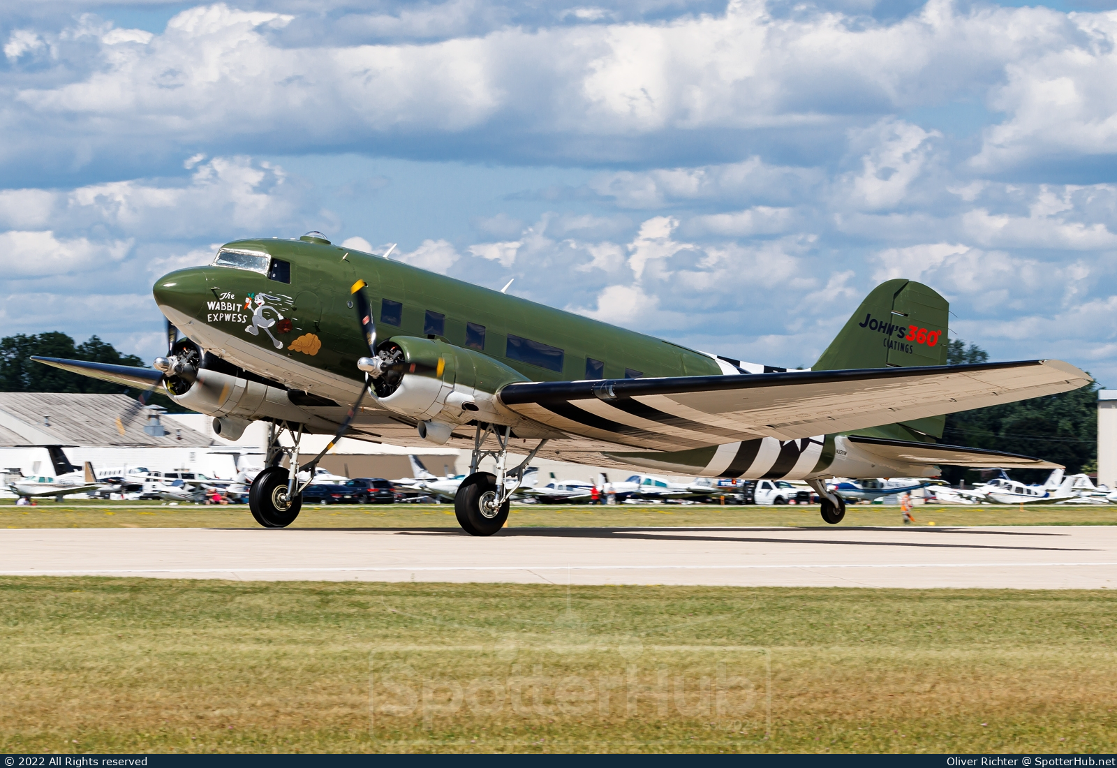 Photo of N33VW - Douglas C-47A Skytrain operated by Hangar 360 Aircraft Services