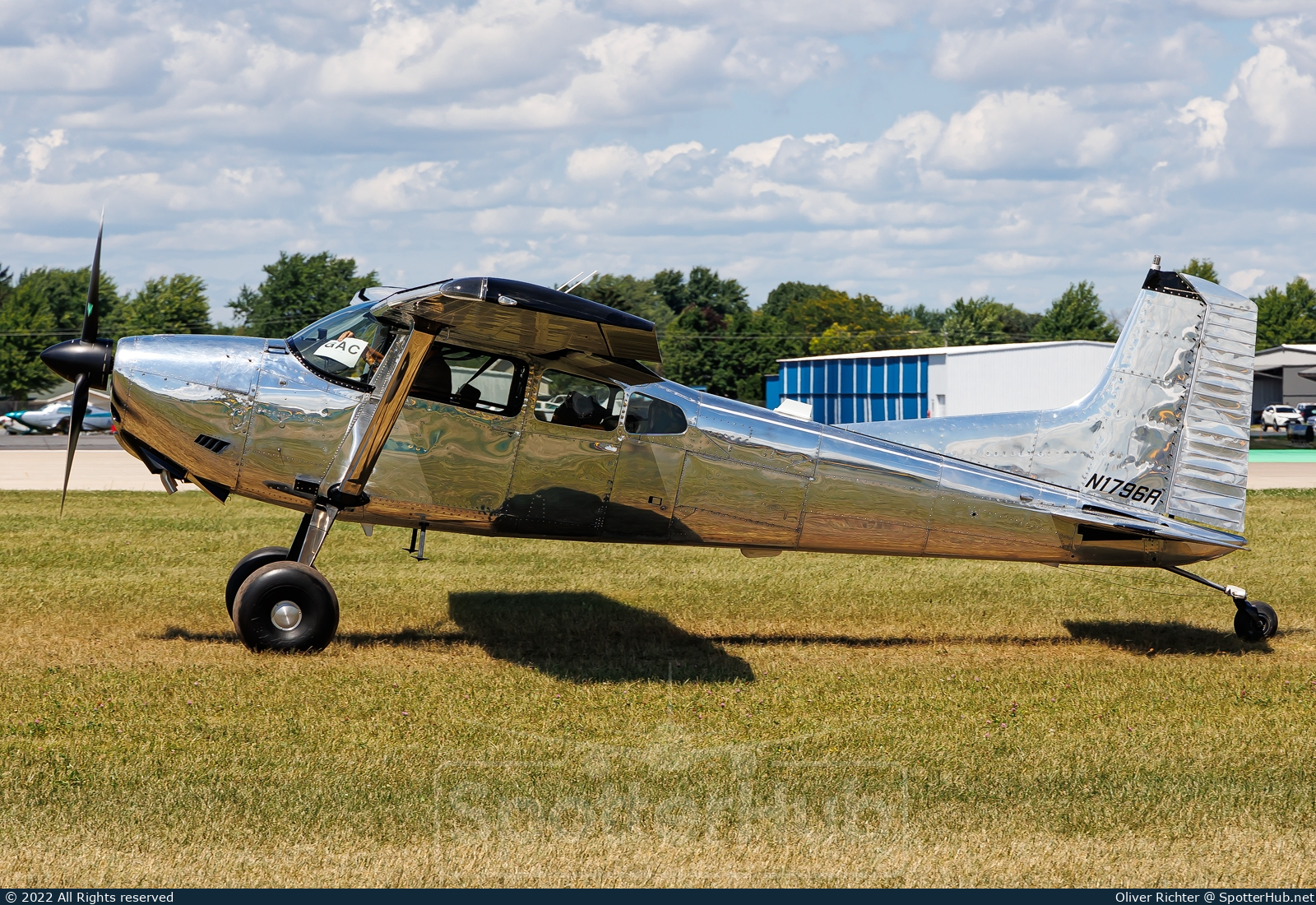 Photo of N1796R - Cessna A185F Skywagon operated by Private