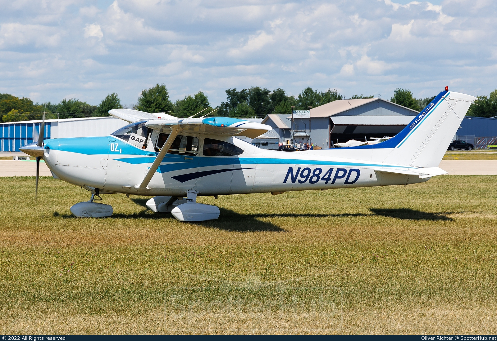 Photo of N984PD - Cessna 182S Skylane operated by OZ1 Flying Club