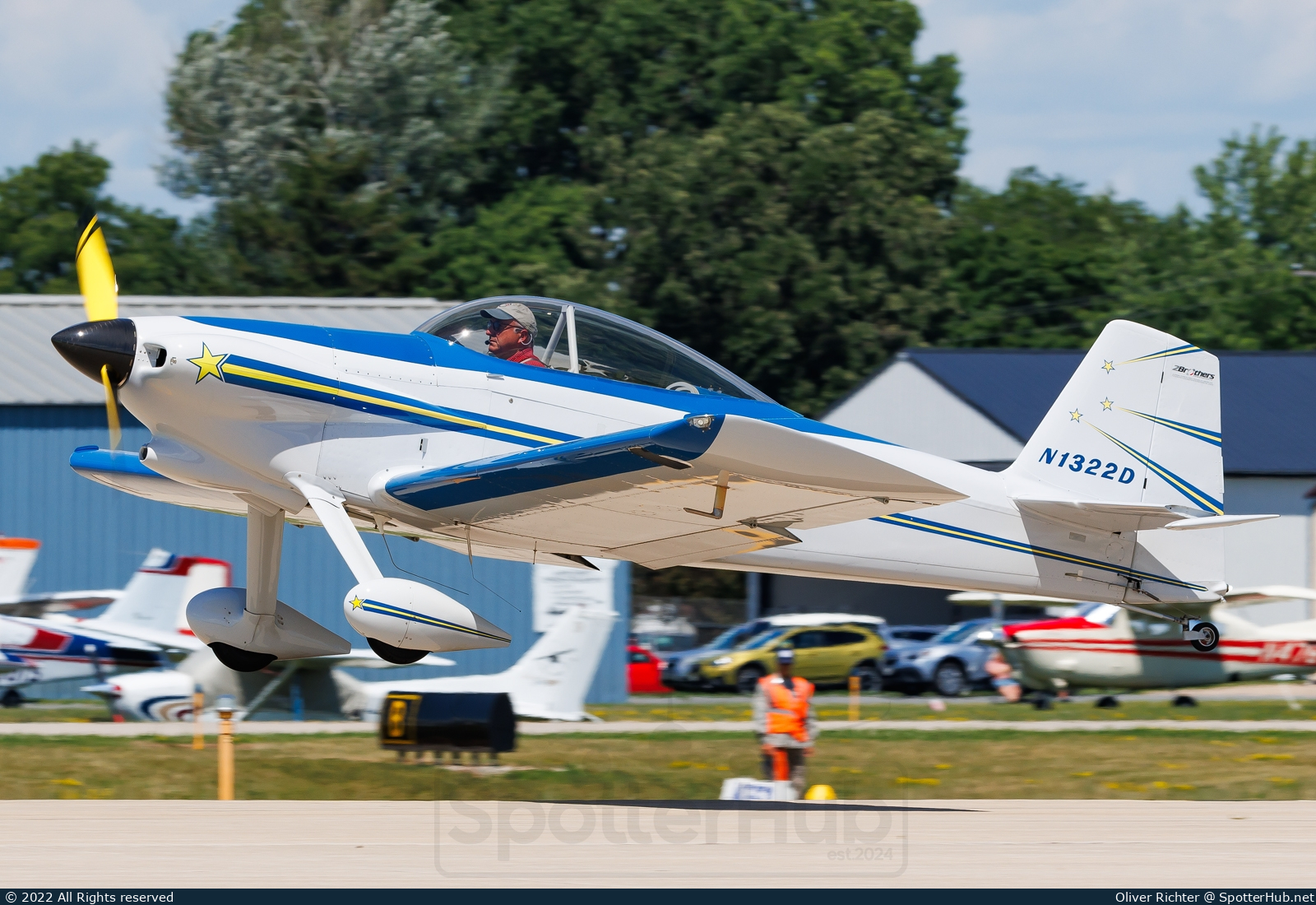 Photo of N1322D - Vans RV-4 operated by Private