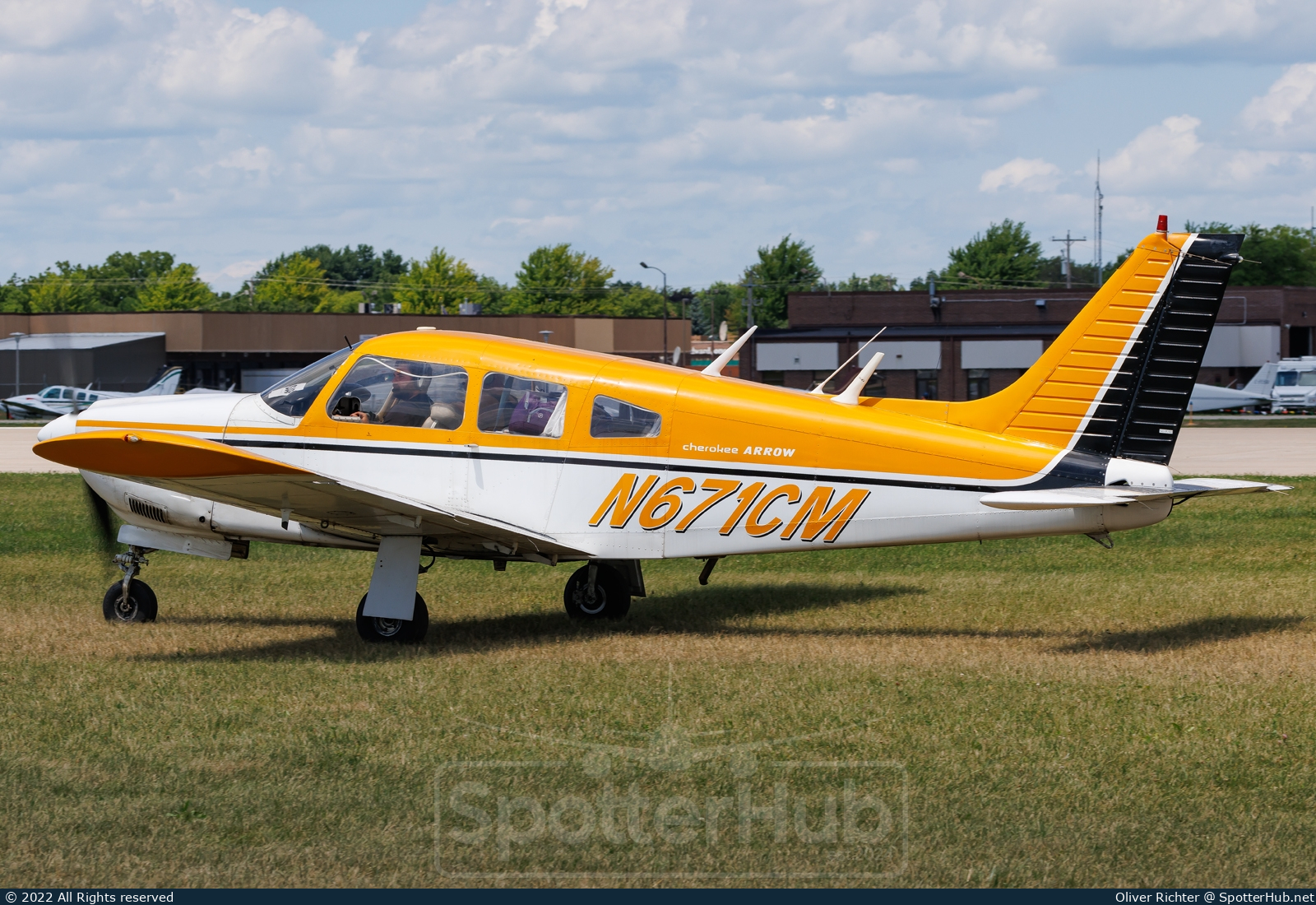 Photo of N671CM - Piper PA-28R-200 Cherokee Arrow operated by Private