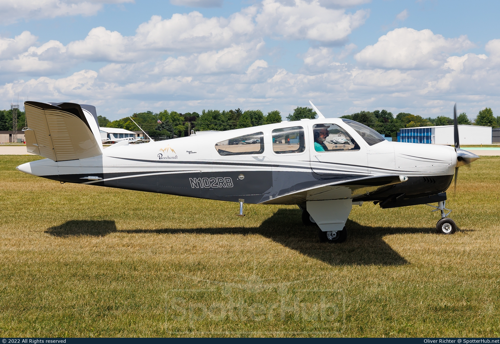 Photo of N102RB - Beechcraft V35A Bonanza operated by Private