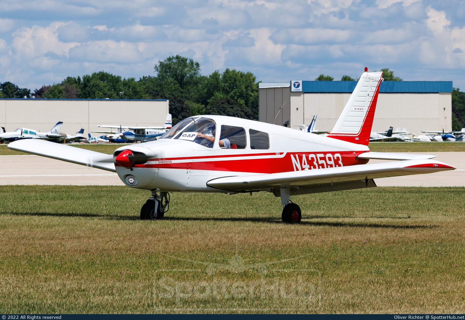 Photo of N43593 - Piper PA-28-140 Cherokee operated by Private