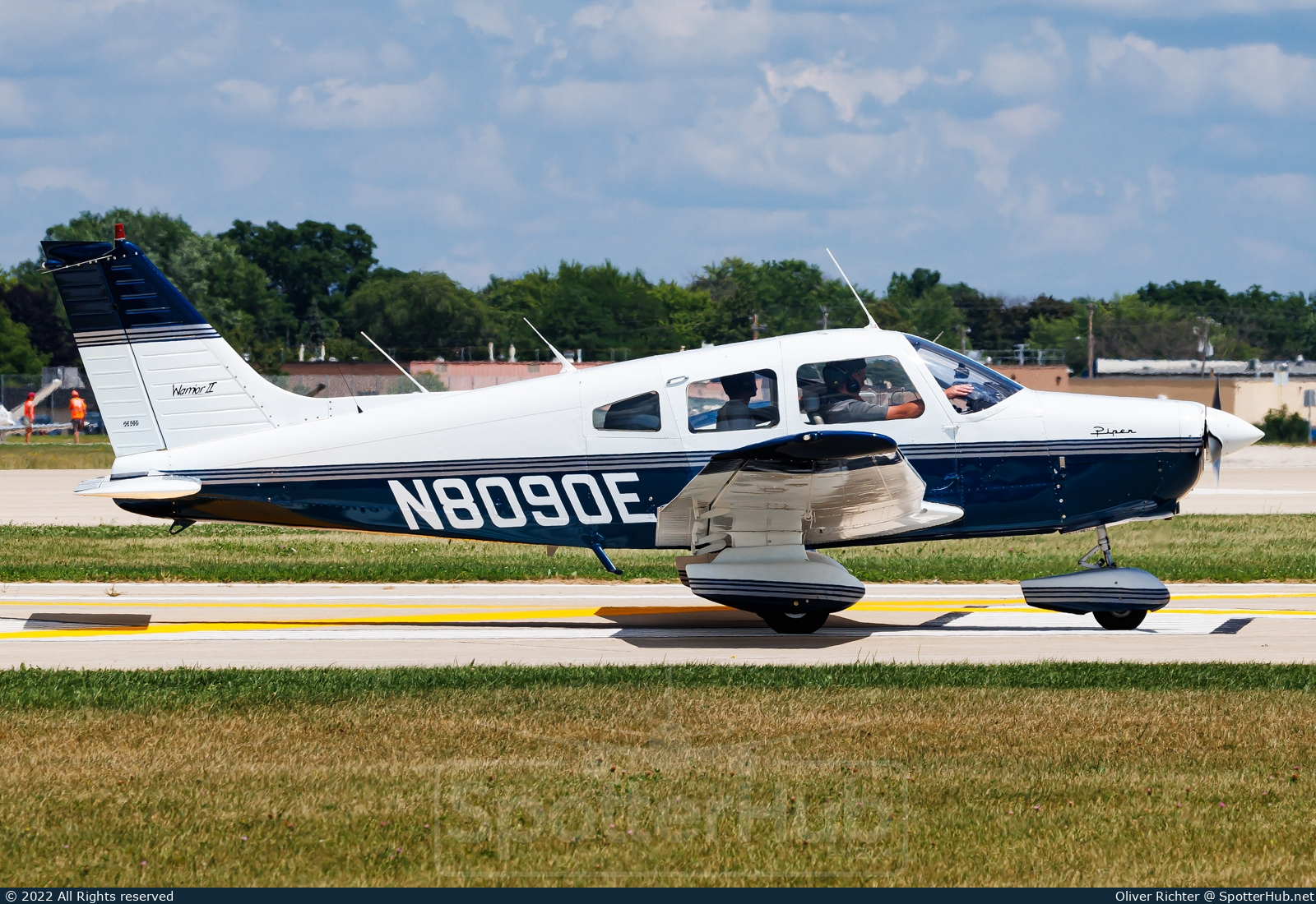 Photo of N8090E - Piper PA-28-161 Warrior II operated by Private