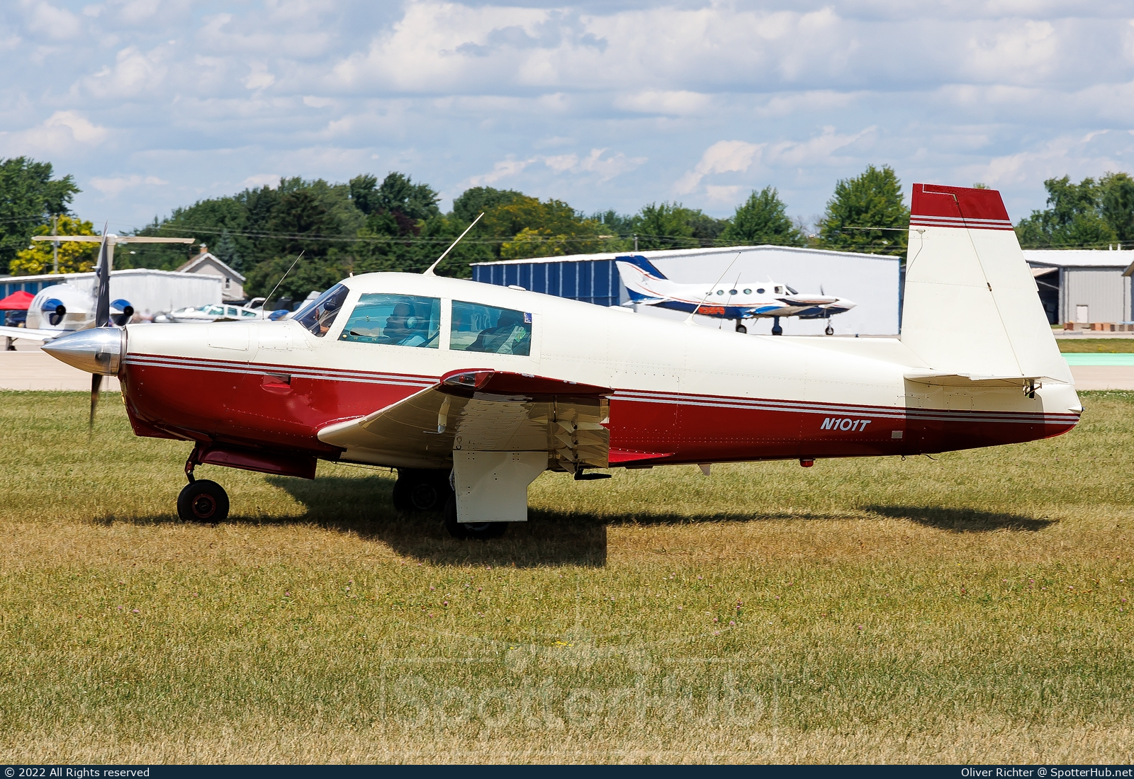 Photo of N101T - Mooney M20C Mark 21 operated by Private