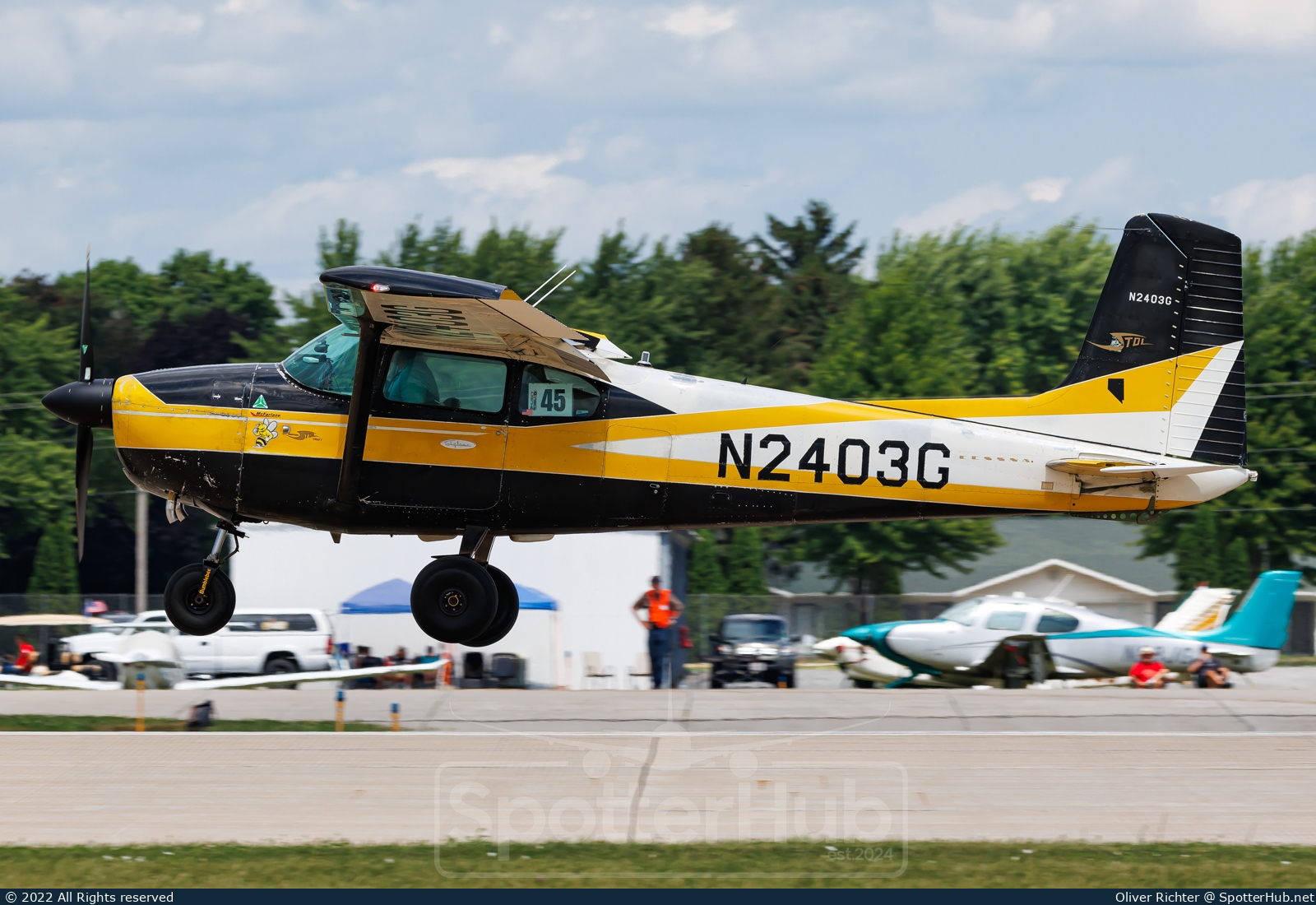 Photo of N2403G - Cessna 182B Skylane operated by Private