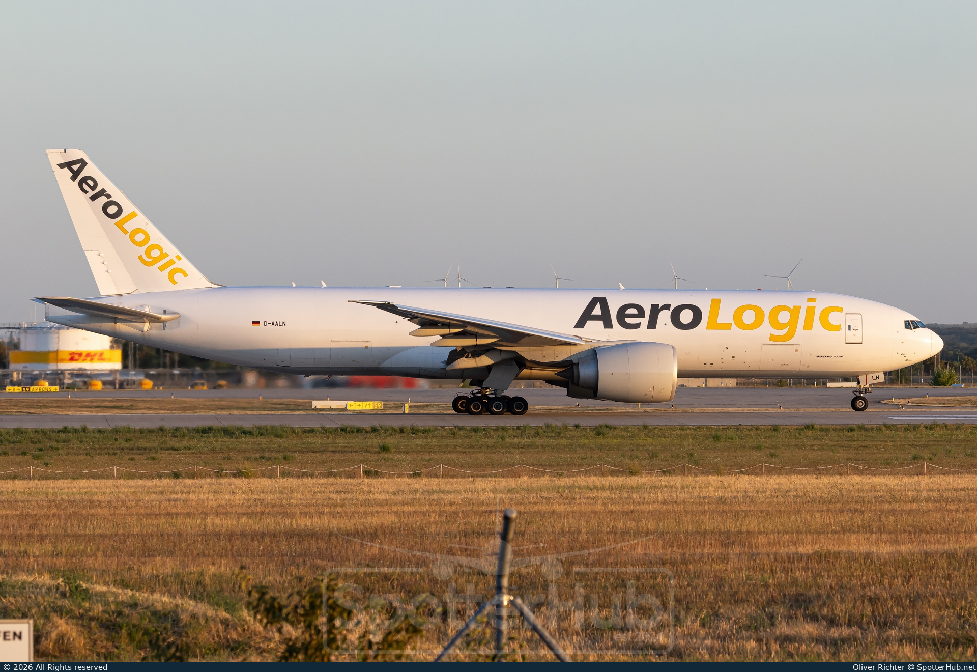 Photo of D-AALN - Boeing 777-F operated by AeroLogic