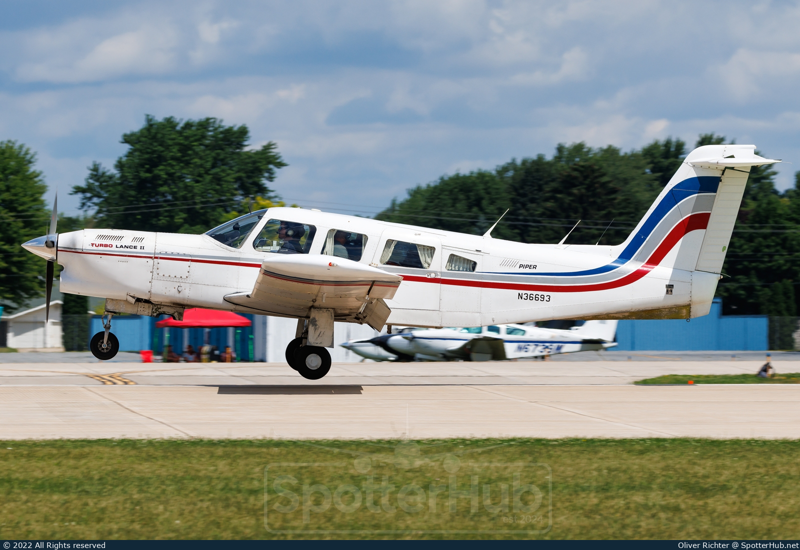 Photo of N36693 - Piper PA-32RT-300T Turbo Lance II operated by Private