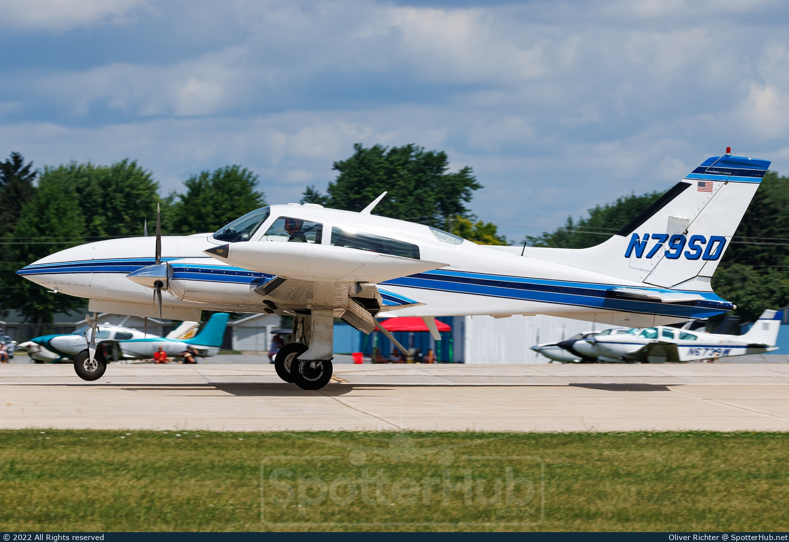 Photo of N79SD - Cessna 310R operated by Private