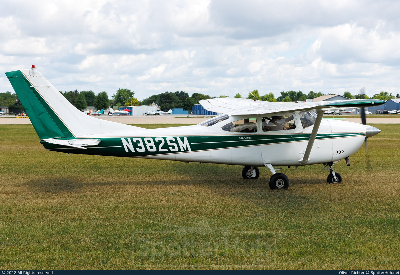 Photo of N382SM - Cessna 182G Skylane operated by Private