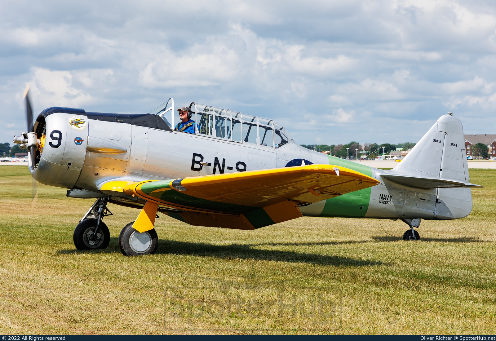 Photo of N3265G - North American SNJ-5B Texan operated by Private