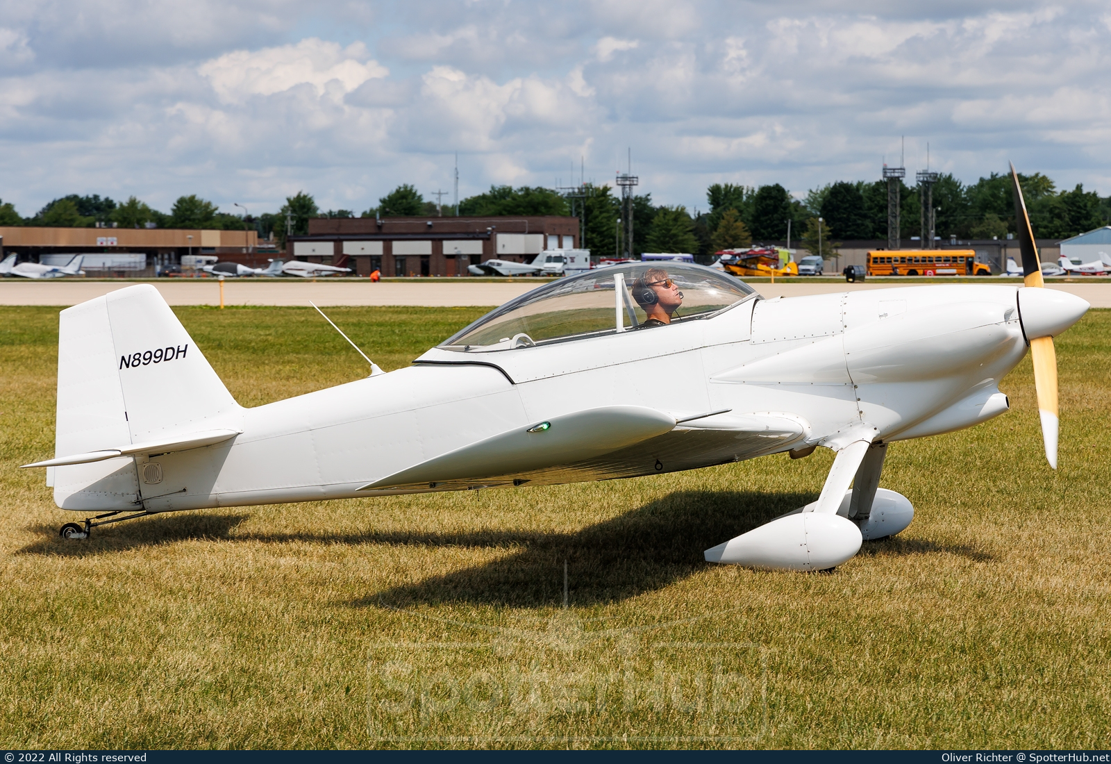 Photo of N899DH - Vans RV-4 operated by Private