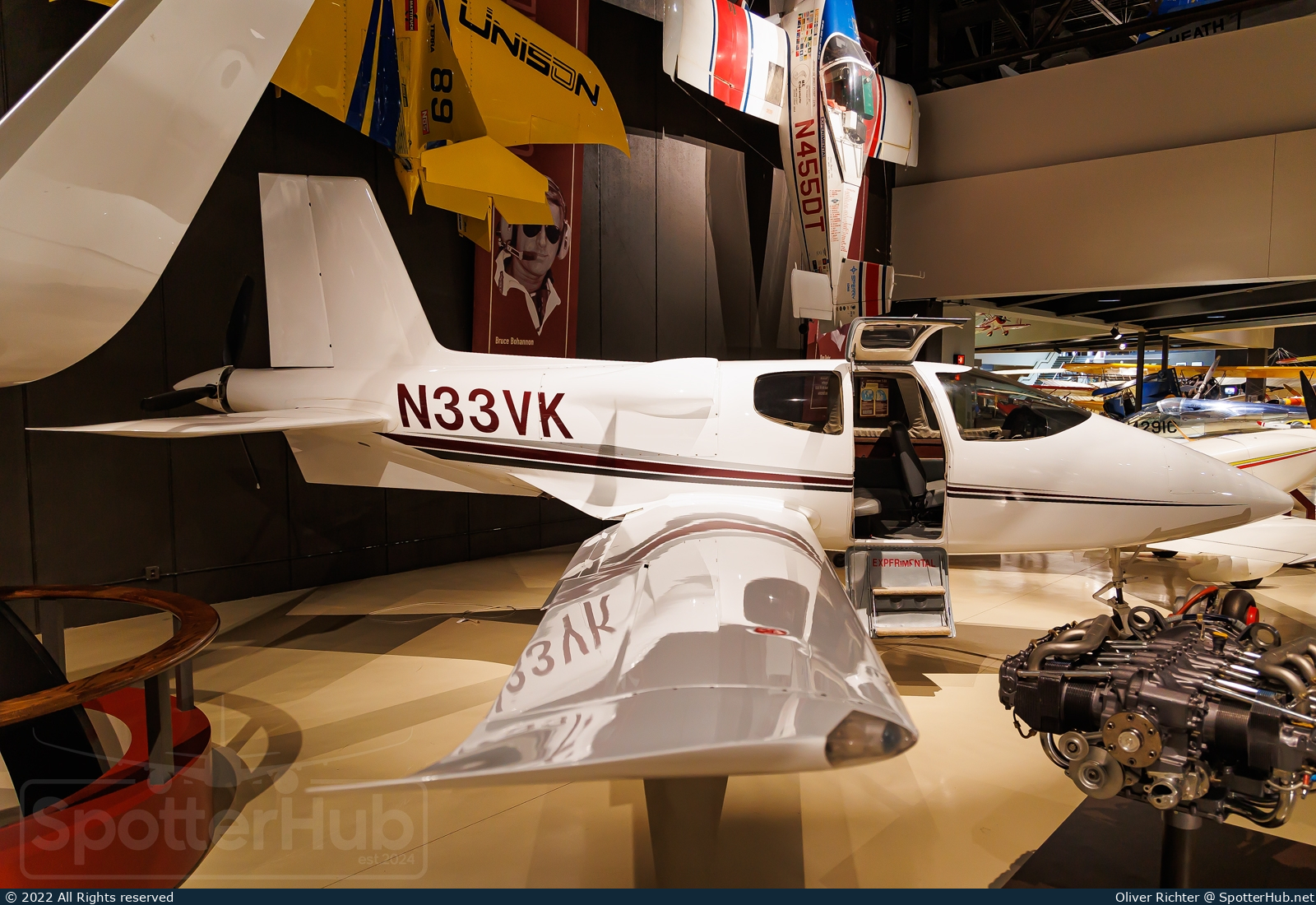 Photo of N33VK - Cirrus VK-30 operated by EAA Experimental Aircraft Association