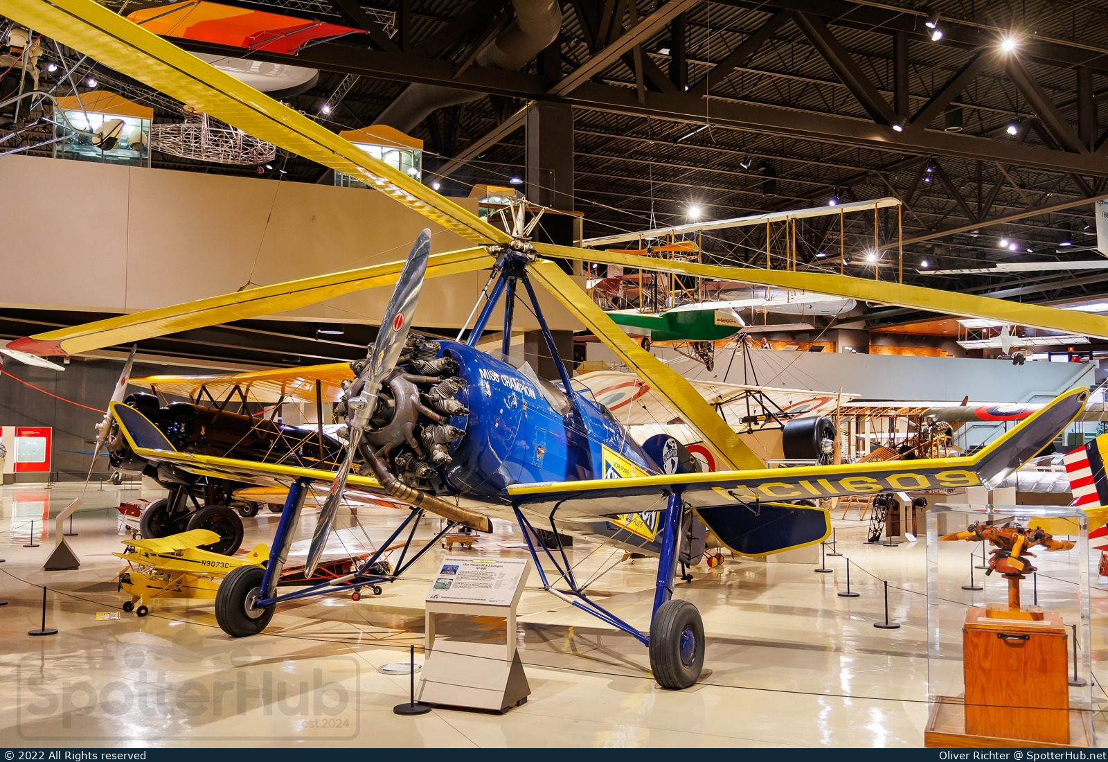 Photo of NC11609 - Pitcairn PCA-2 Autogiro operated by EAA Experimental Aircraft Association