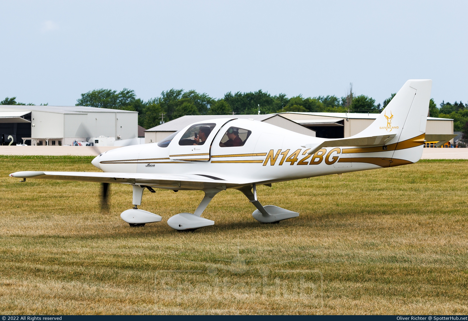 Photo of N142BG - Lancair Super ES operated by Private