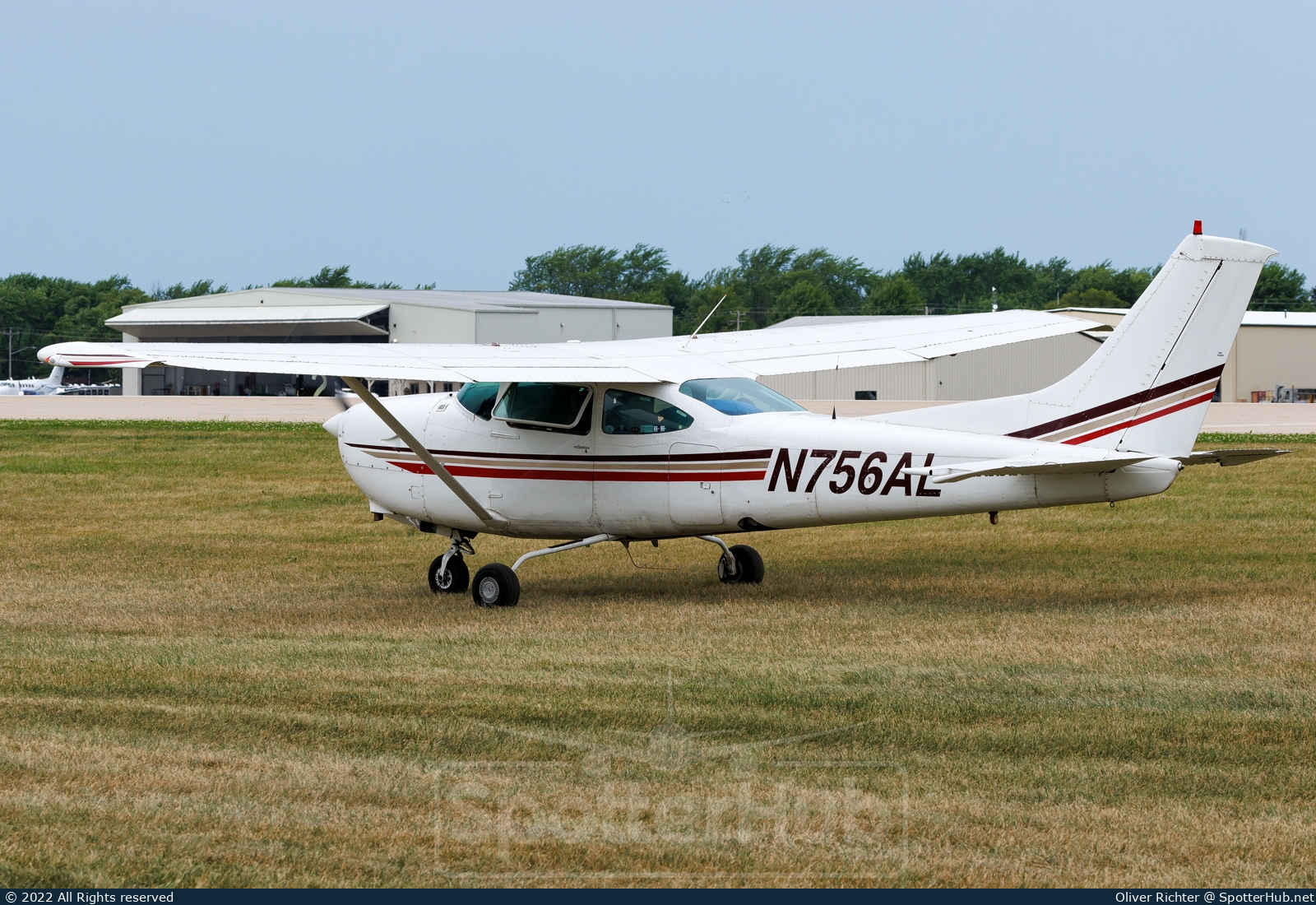 Photo of N756AL - Cessna TR182 Turbo Skylane RG operated by Private