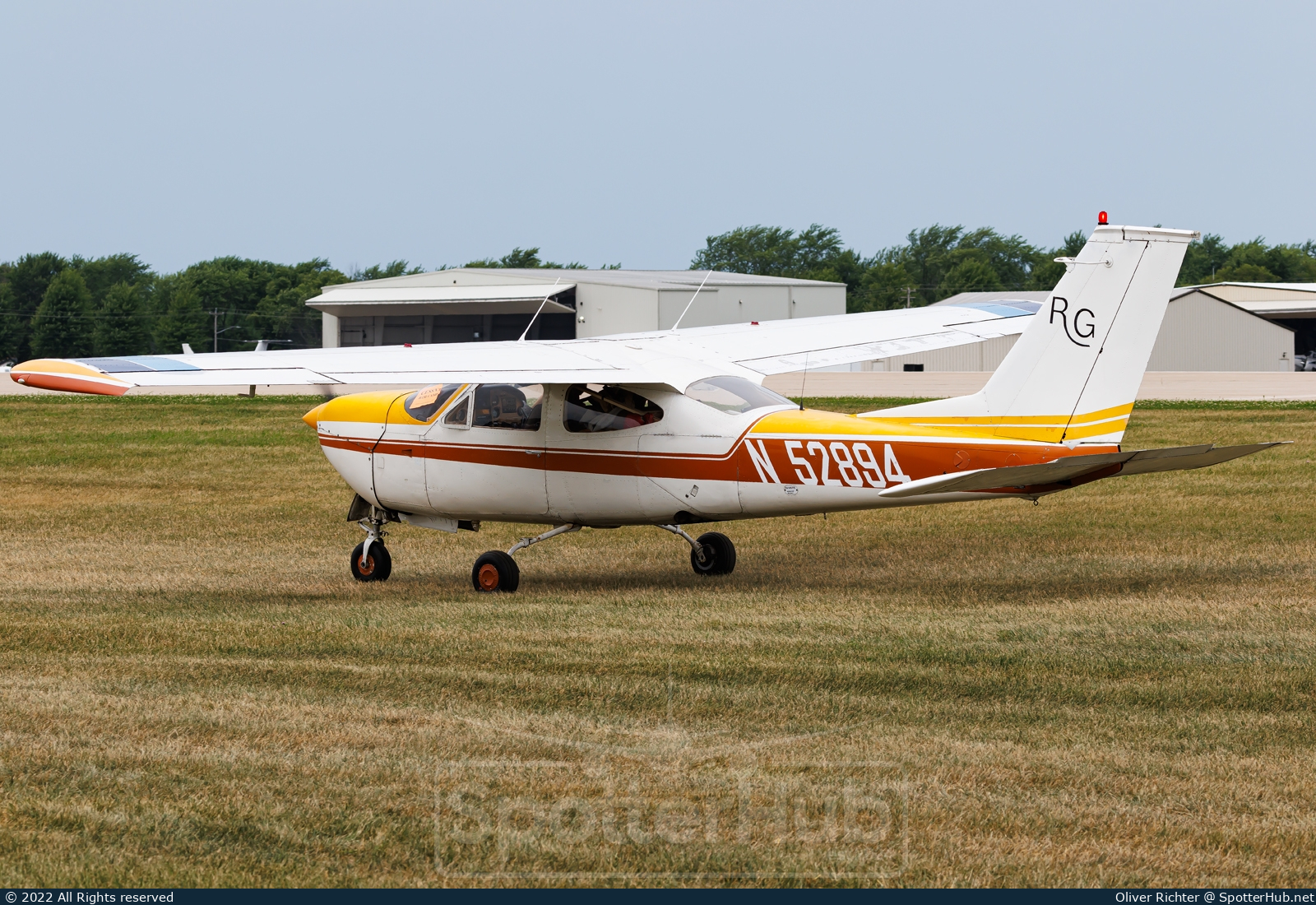 Photo of N52894 - Cessna 177RG Cardinal RG II operated by Private