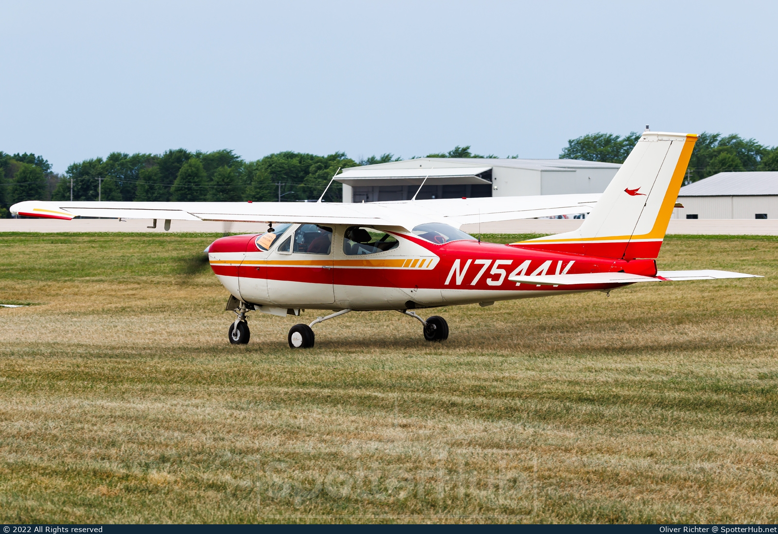 Photo of N7544V - Cessna 177RG Cardinal RG operated by Private