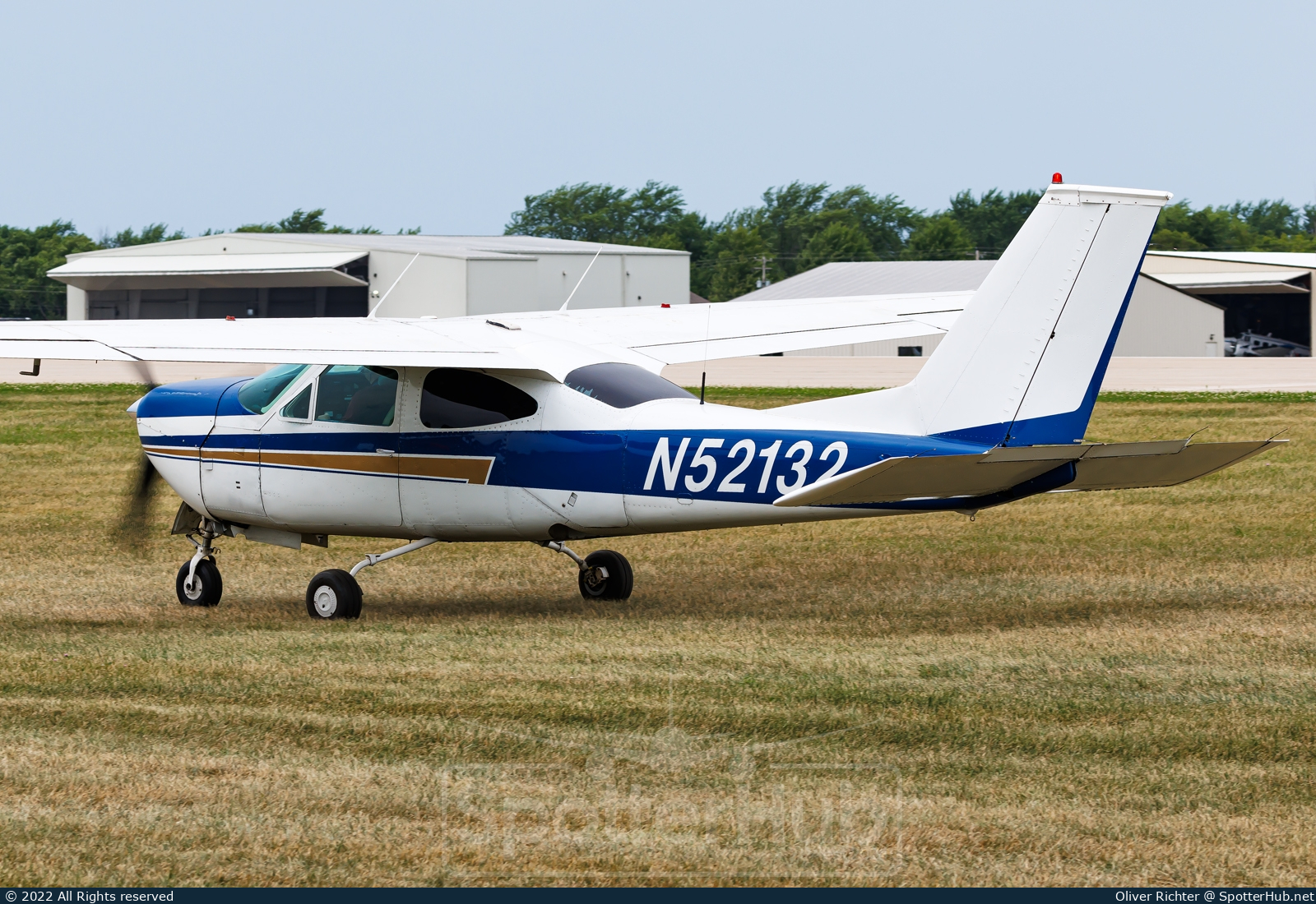Photo of N52132 - Cessna 177RG Cardinal RG operated by Private