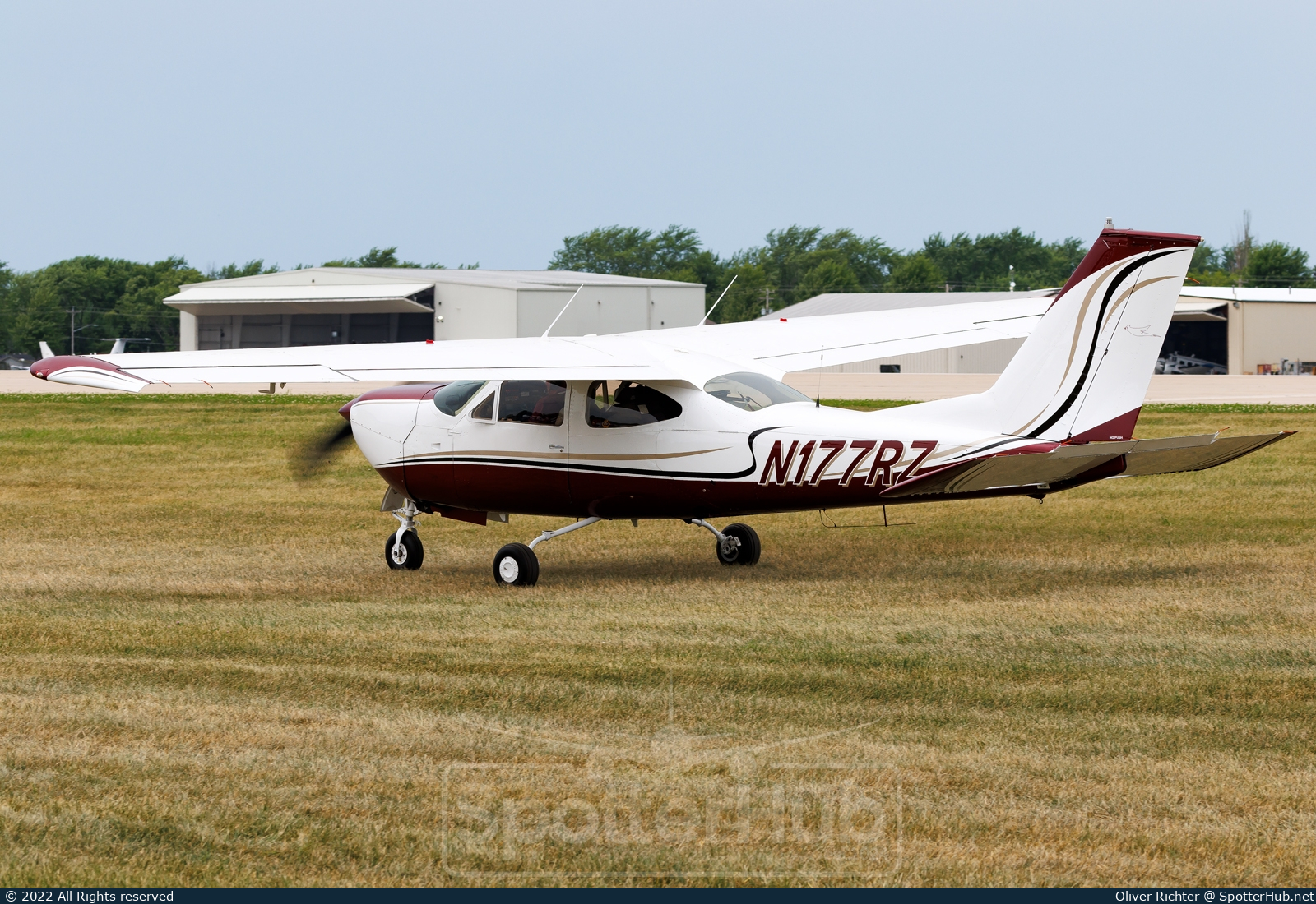 Photo of N177RZ - Cessna 177RG Cardinal RG operated by Private