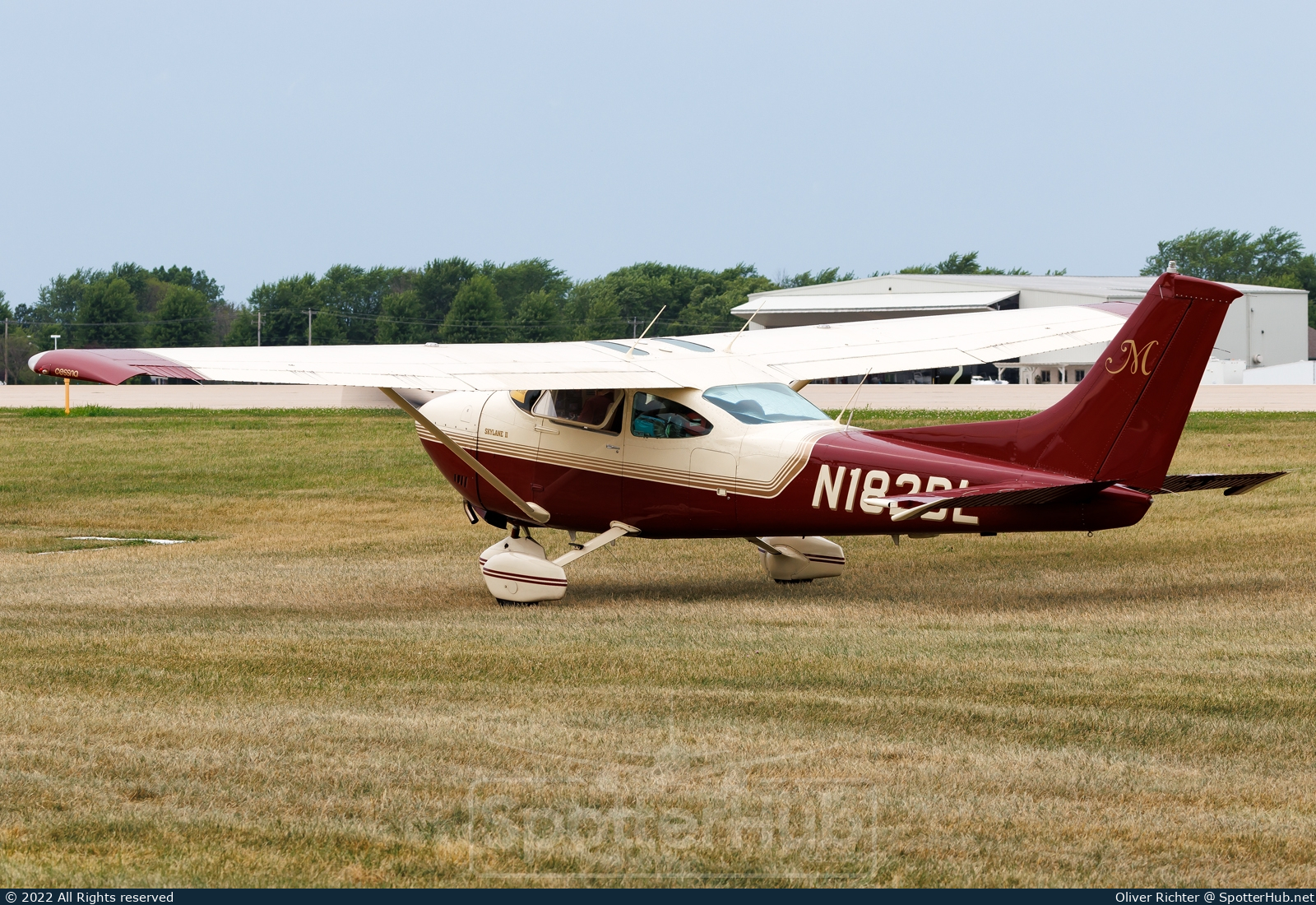 Photo of N182DL - Cessna 182P Skylane II operated by Private
