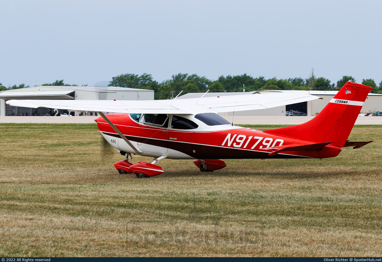 Photo of N91790 - Cessna 182M Skylane operated by Private