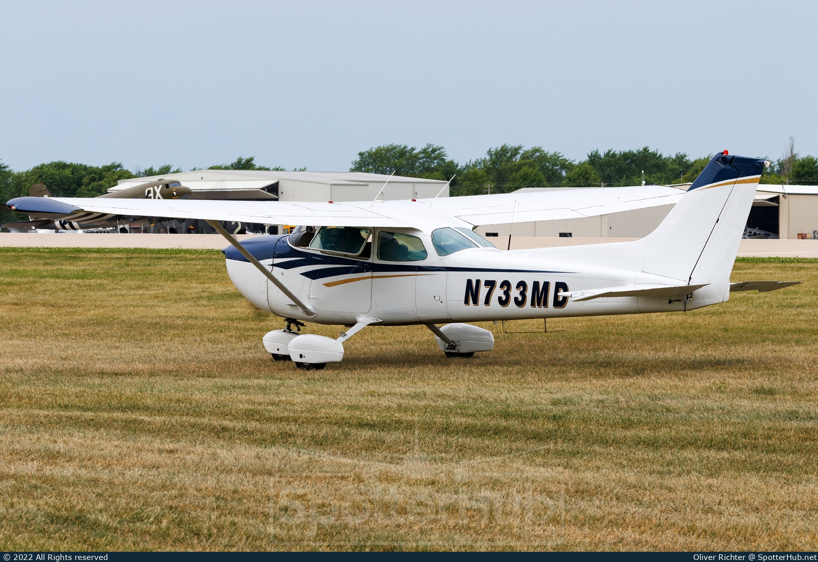 Photo of N733MD - Cessna 172N Skyhawk operated by Private