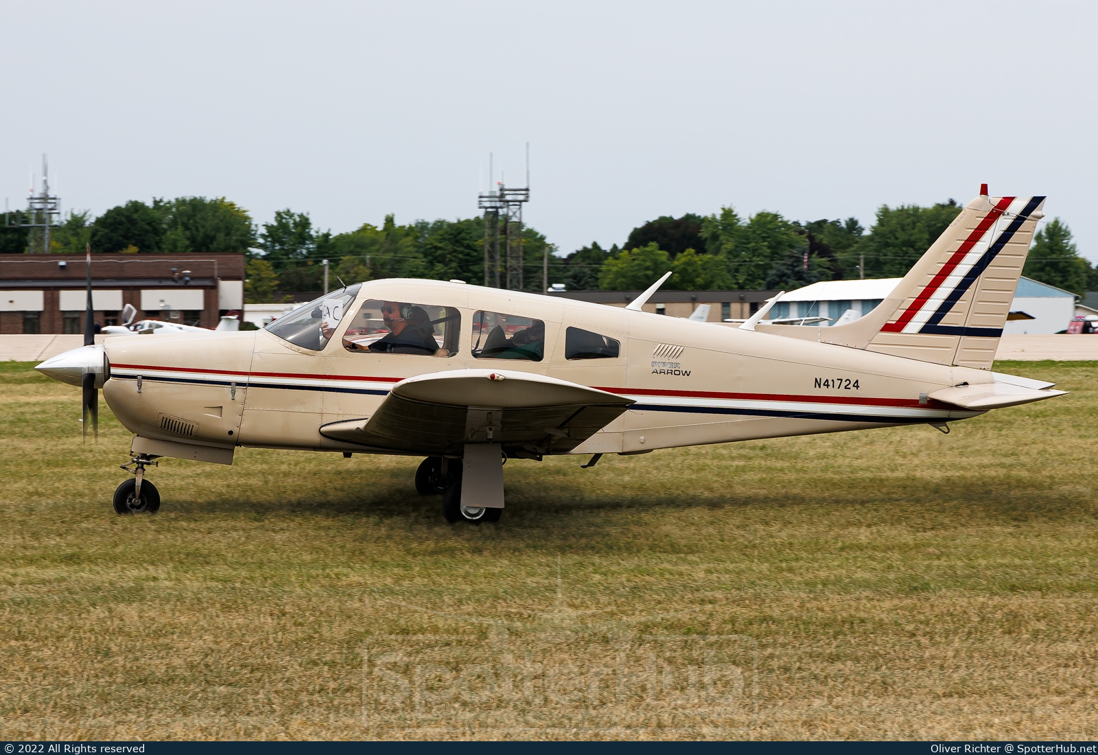 Photo of N41724 - Piper PA-28R-200 Cherokee Arrow operated by Private
