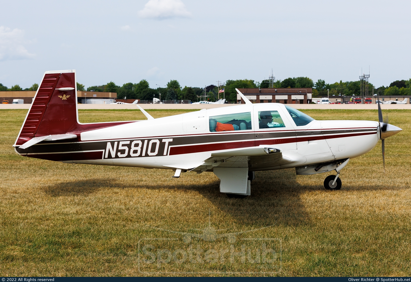 Photo of N5810T - Mooney M20K 231 operated by Private