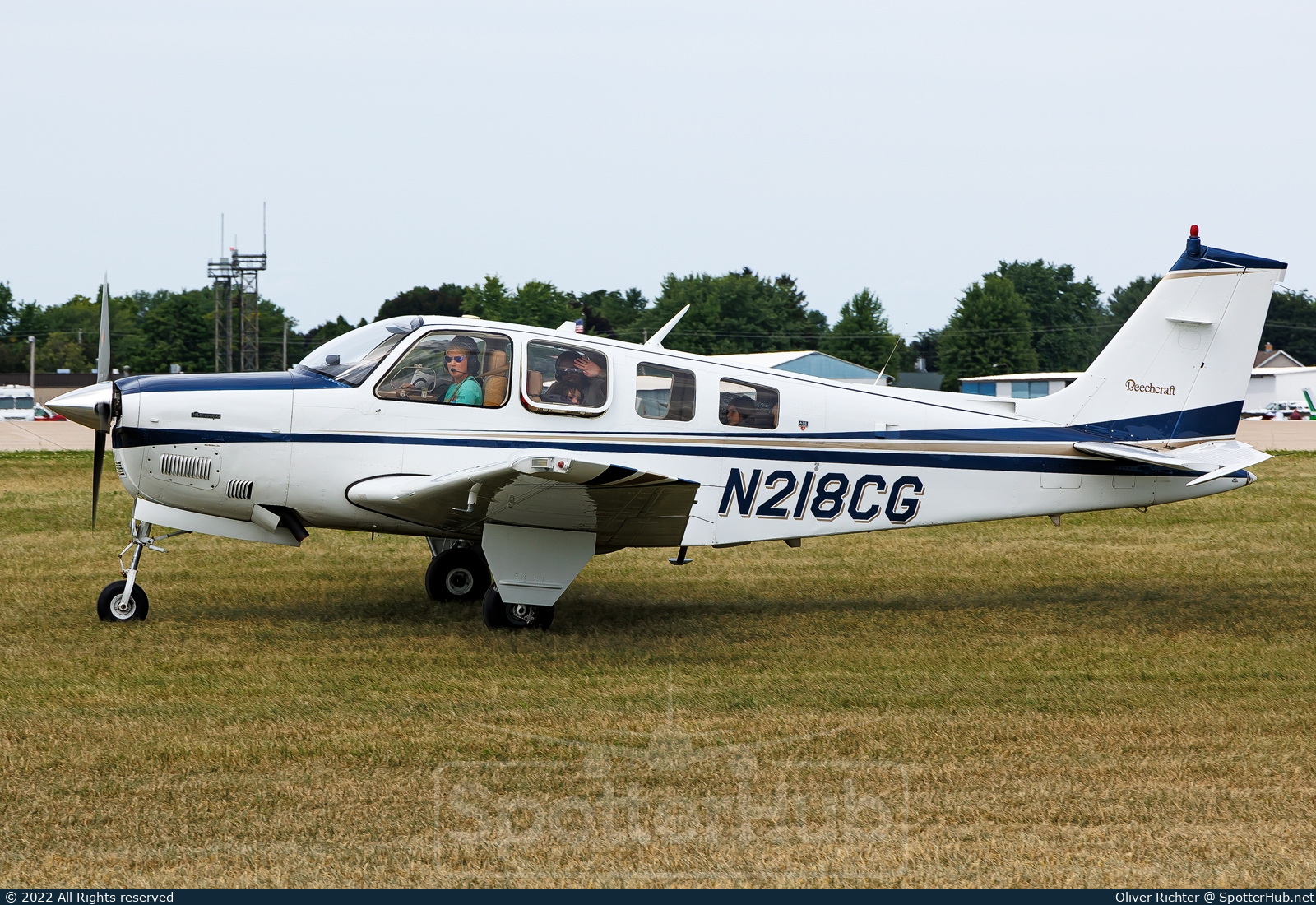 Photo of N218CG - Beechcraft A36 Bonanza operated by Private