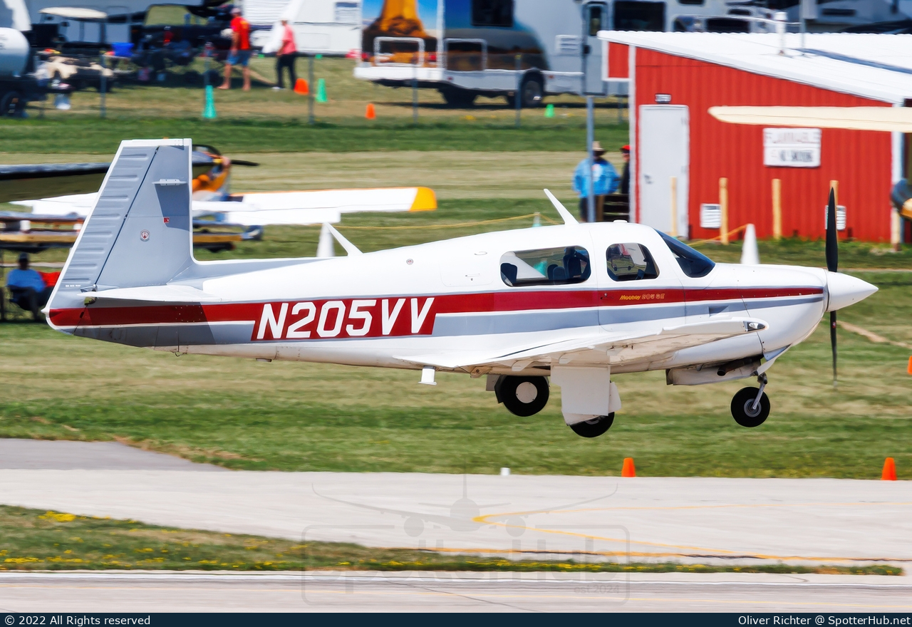 Photo of N205VV - Mooney M20J 205 operated by Private