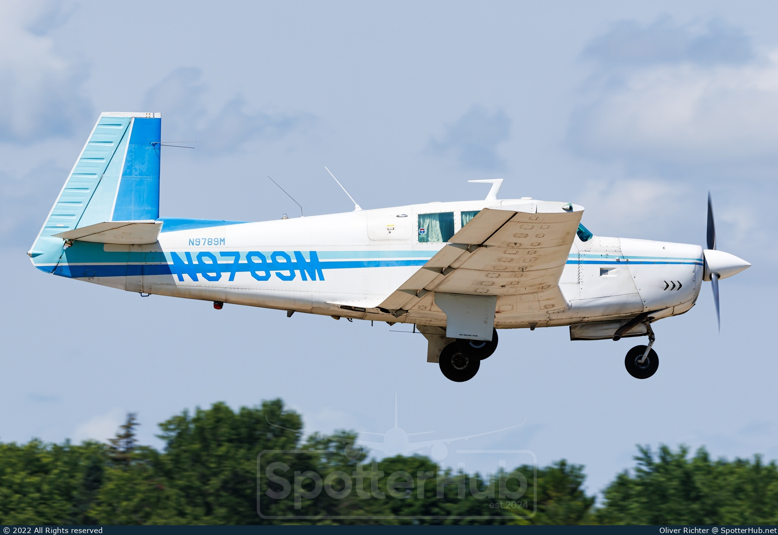 Photo of N9789M - Mooney M20F Executive operated by Private