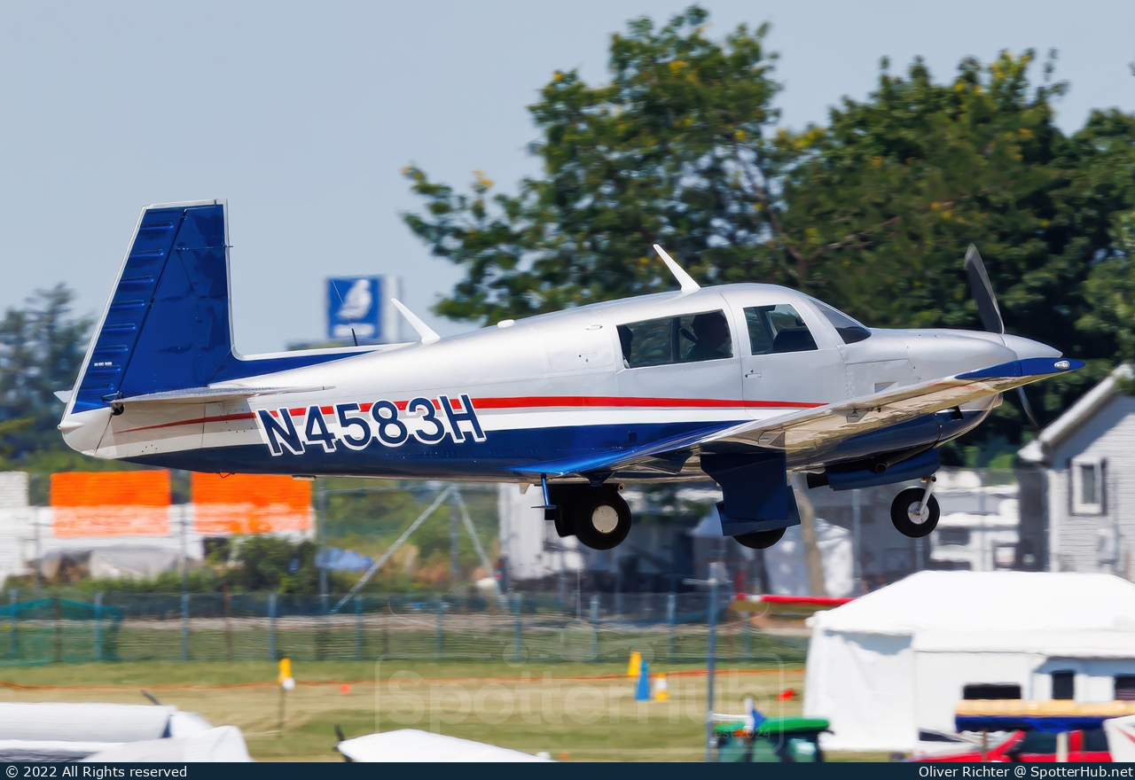 Photo of N4583H - Mooney M20J 201 operated by Private