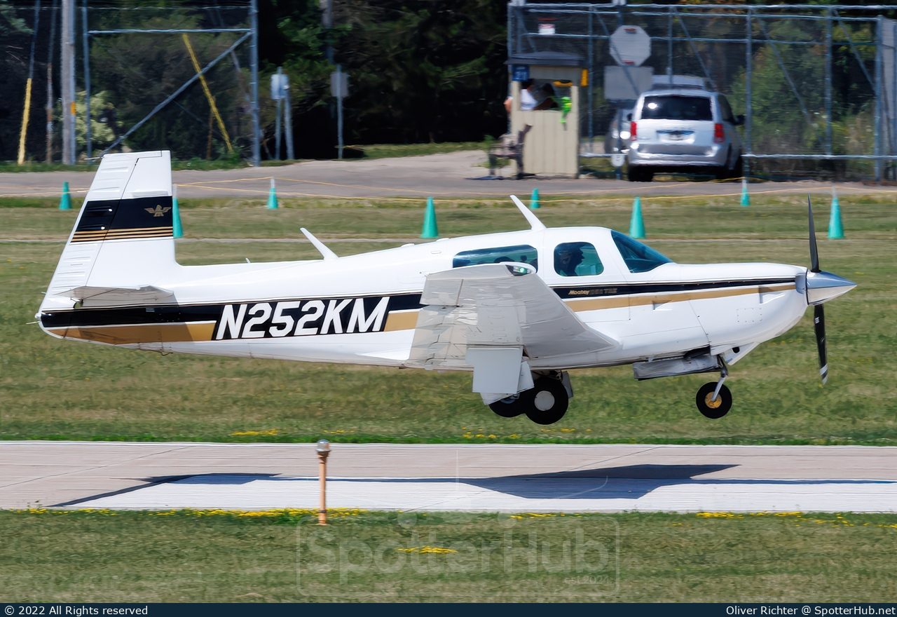 Photo of N252KM - Mooney M20K 252 TSE operated by Private