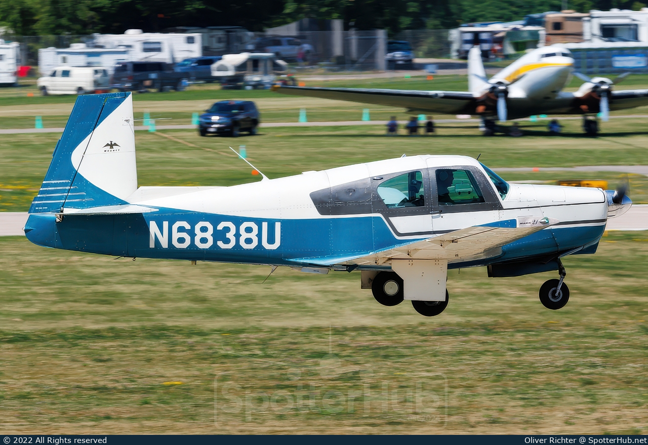 Photo of N6838U - Mooney M20C Mark 21 operated by Private