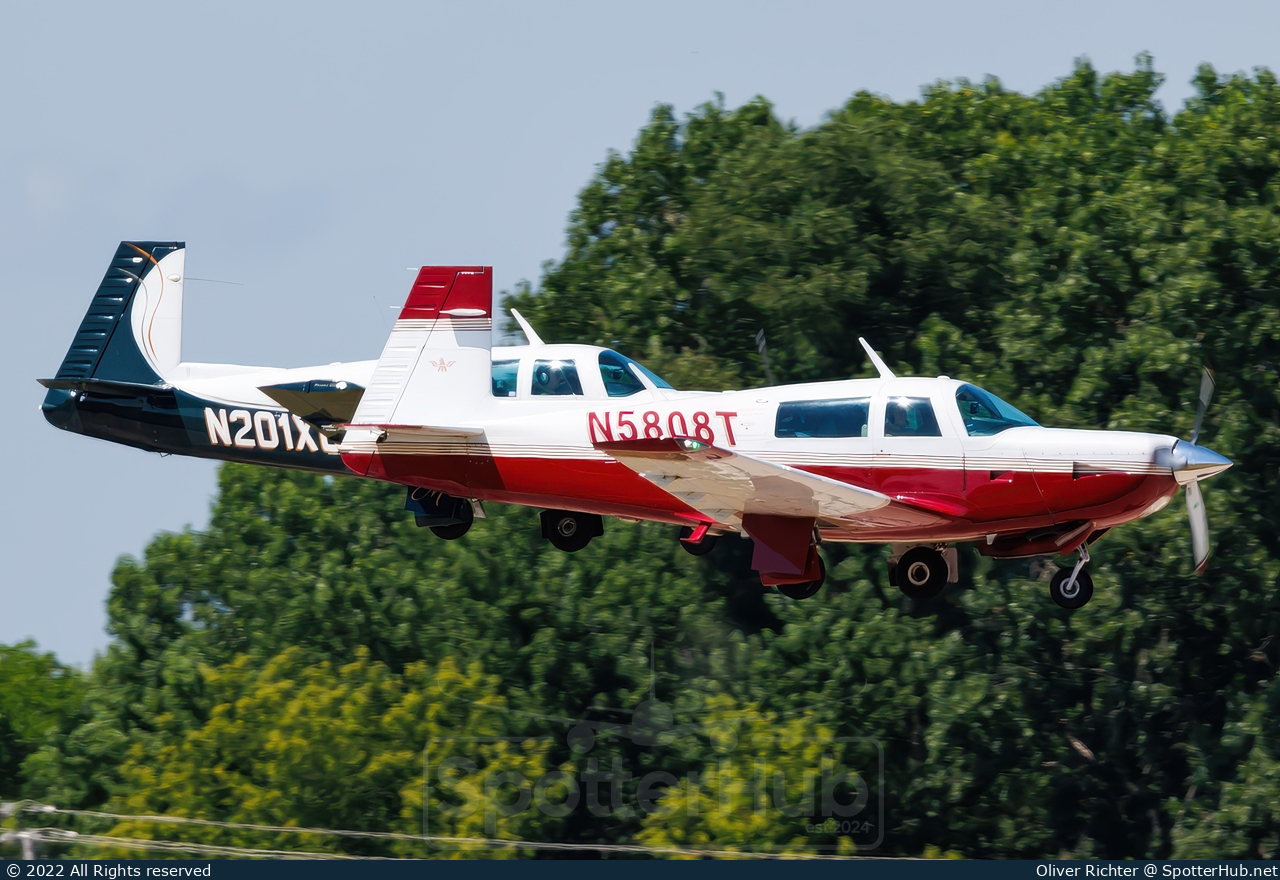 Photo of N5808T - Mooney M20K 231 operated by Private