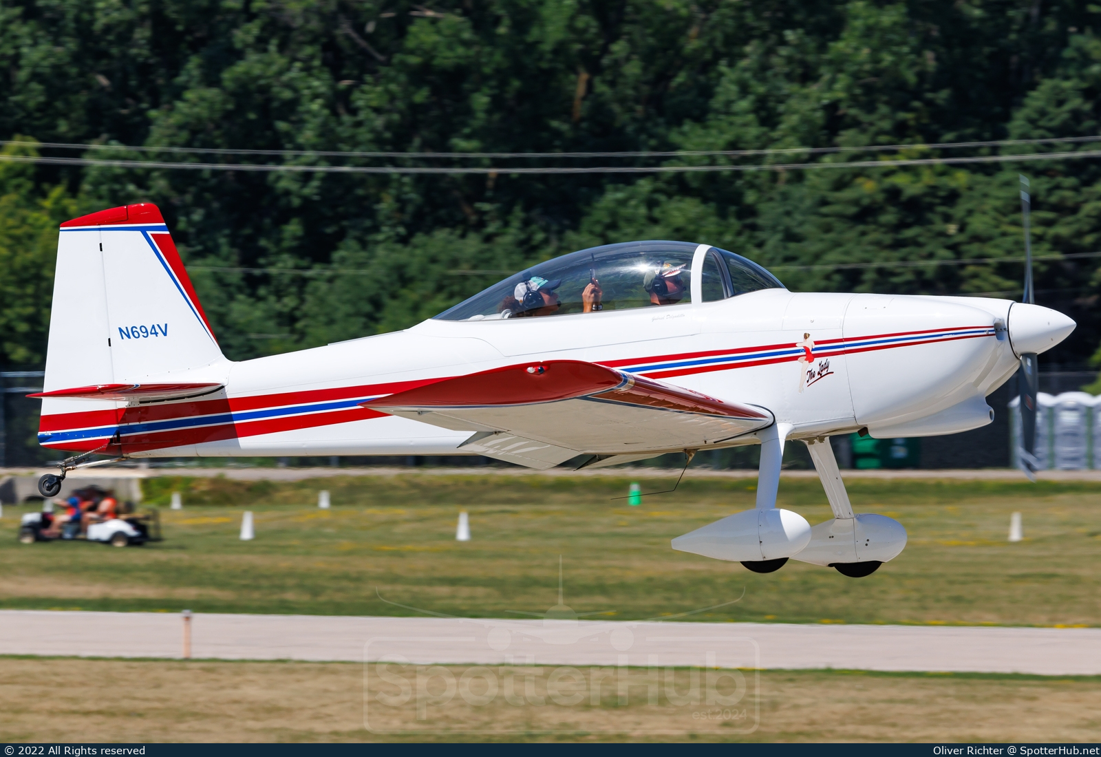 Photo of N694V - Vans RV-8 operated by Private