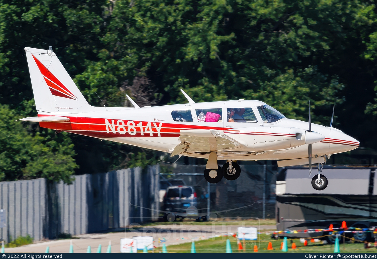 Photo of N8814Y - Piper PA-30-160 Twin Comanche C operated by Private