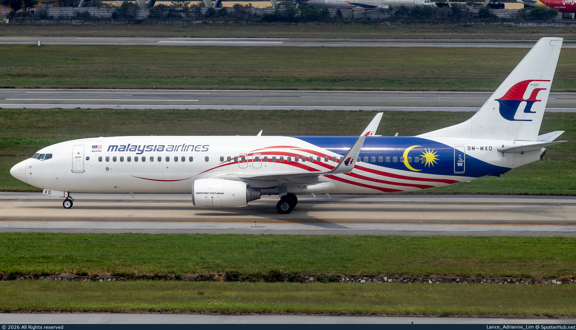Photo of 9M-MXD - Boeing 737-8H6 operated by Malaysia Airlines